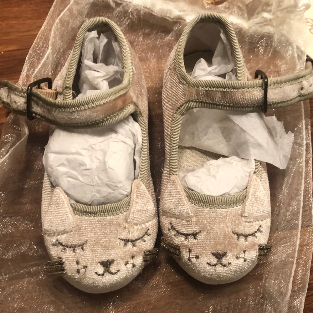 Ellie Velvet Mary Jane